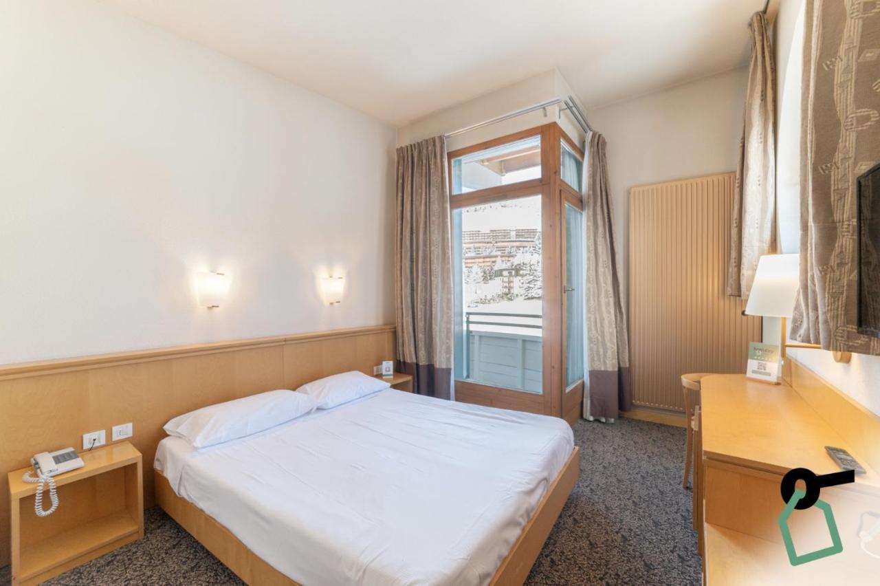 Hotiday Hotel Colle Sestriere Exterior foto